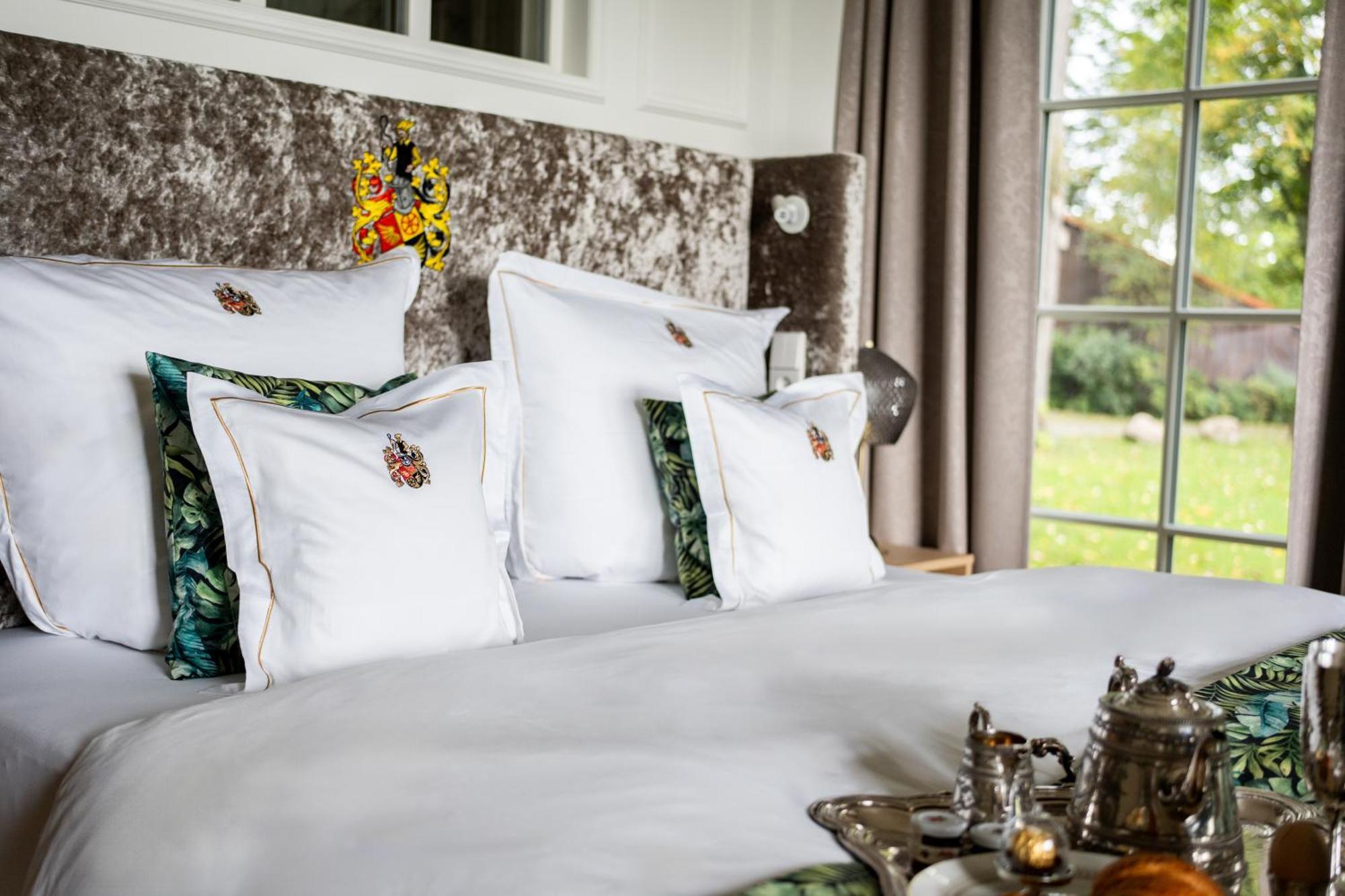 Schlossresidenz - Boutique Apartments & Hotel Suiten Schloss Ricklingen 外观 照片