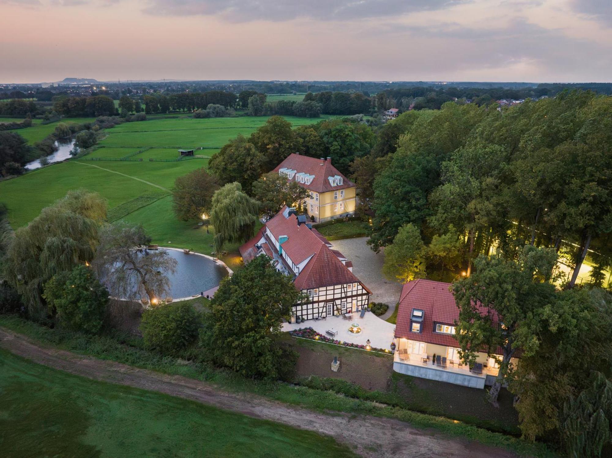 Schlossresidenz - Boutique Apartments & Hotel Suiten Schloss Ricklingen 外观 照片